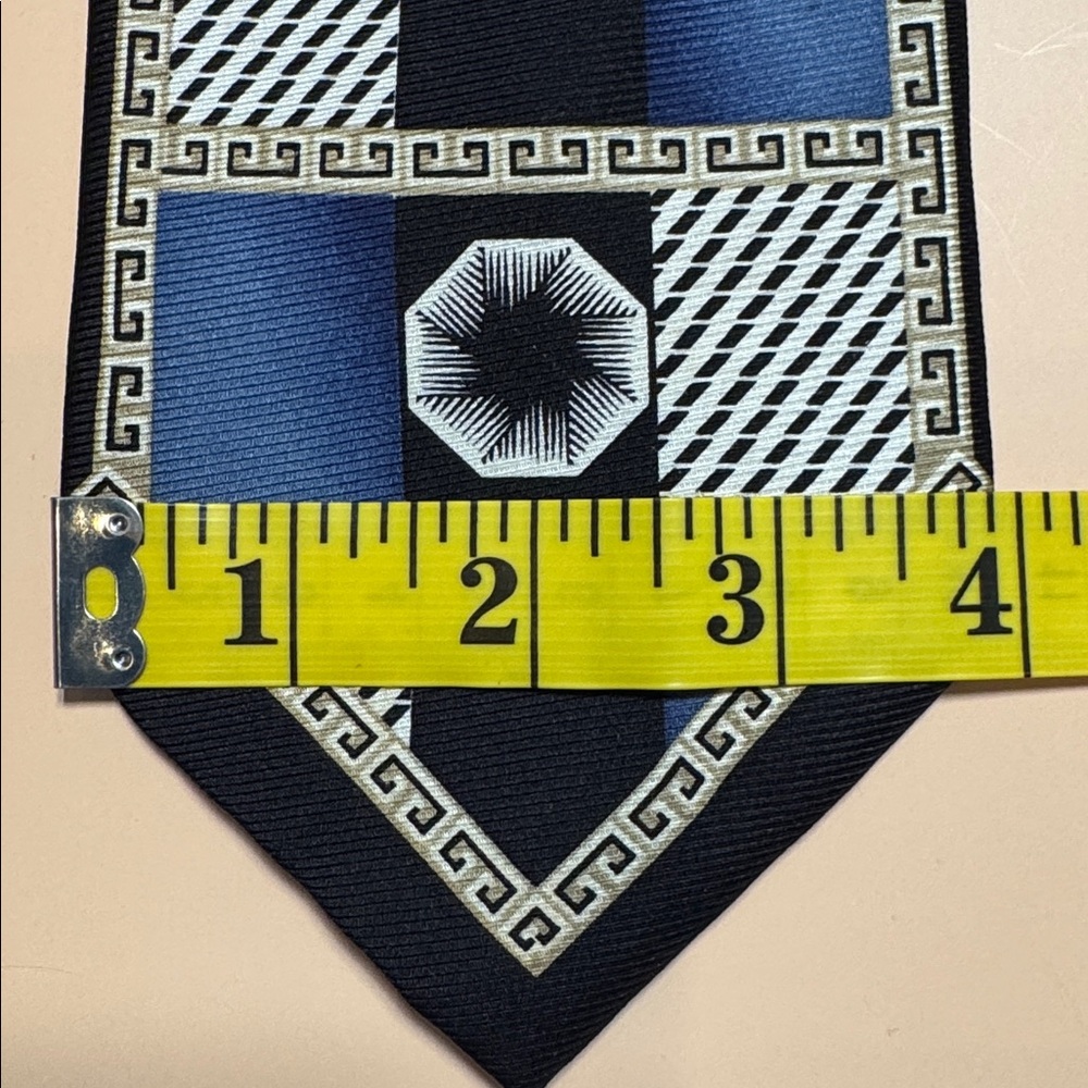 ๐3/$15 Roffe Silk Tie - Picture 9 of 9